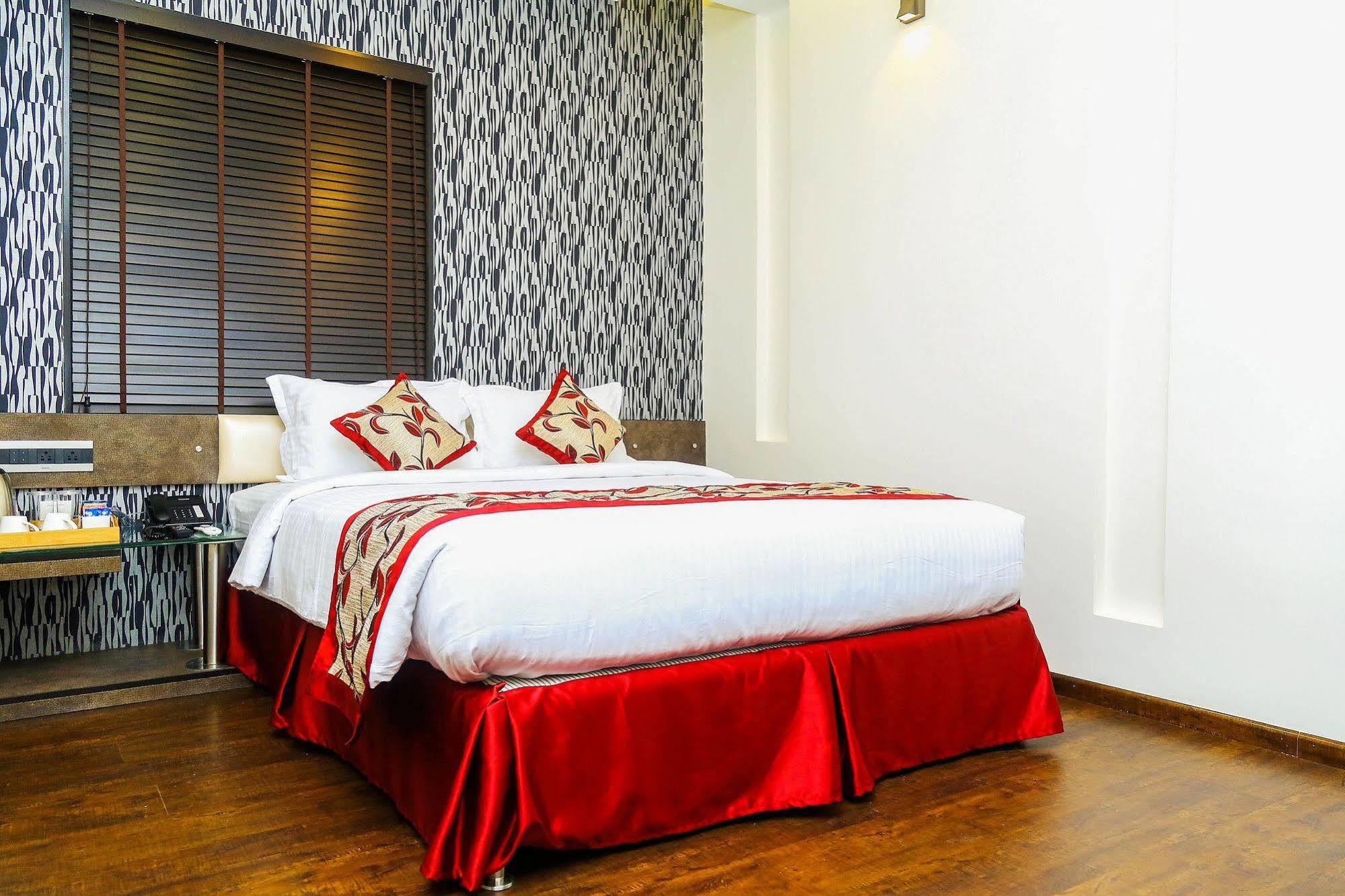 The Spin Hotel Ченнаї Екстер'єр фото