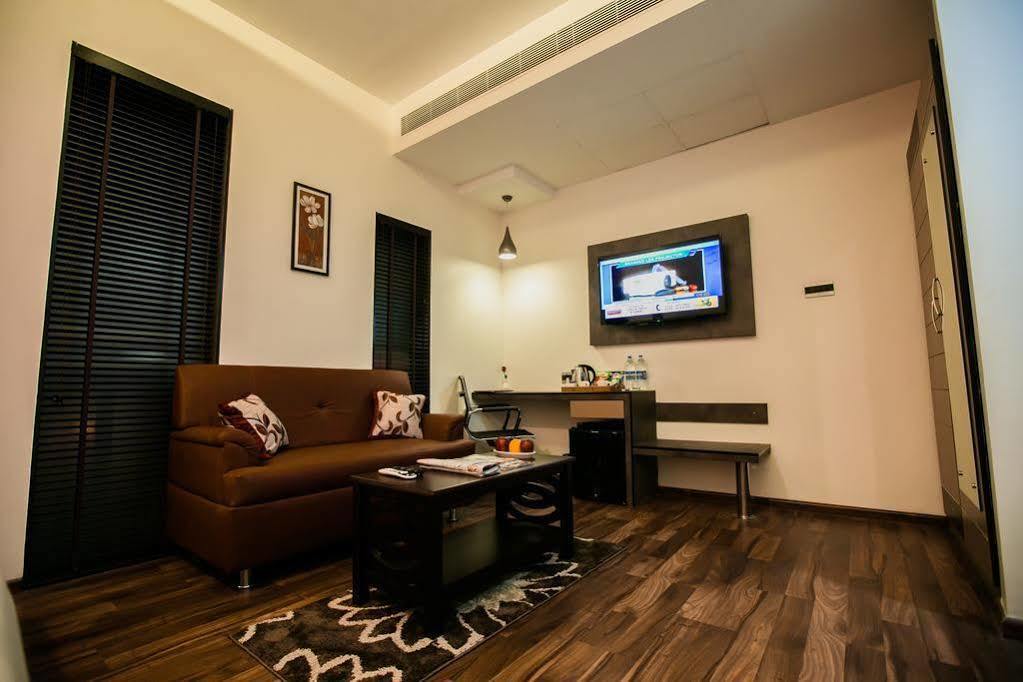 The Spin Hotel Ченнаї Екстер'єр фото